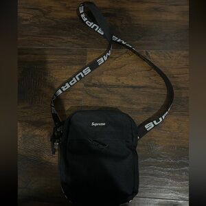 Supreme shoulder bag